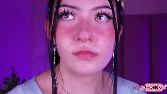 Snapshot of Dolcexx_ chatting on 02/06/26, 09:33 Dolcexx online show from 02/06/26, 09:33