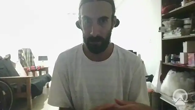 Snapshot of aircum99 chatting on 02/06/26, 05:58 aircum99 online show from 02/06/26, 05:58