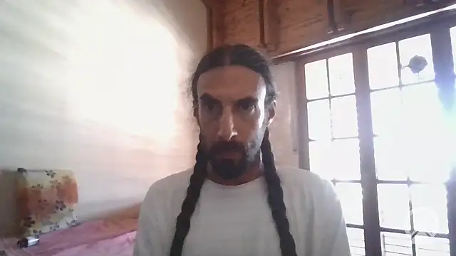 Snapshot of aircum99 chatting on 01/18/26, 05:49 aircum99 online show from 01/18/26, 05:49