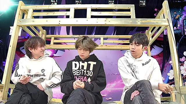 xiaohuangren01 online show from 03/20/26, 05:19