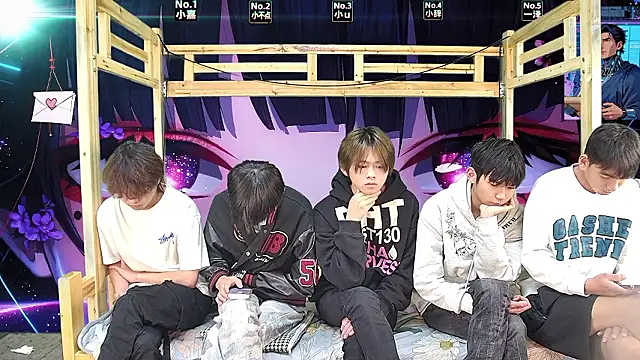 xiaohuangren01 online show from 03/23/26, 01:28