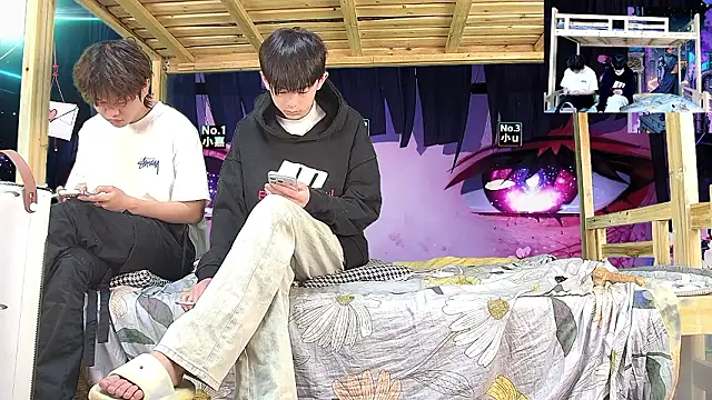 xiaohuangren01 online show from 03/05/26, 04:20