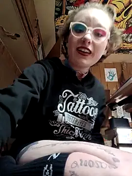 Snapshot of Tastybabe22 chatting on 02/05/26, 03:24 Tastybabe22 online show from 02/05/26, 03:24