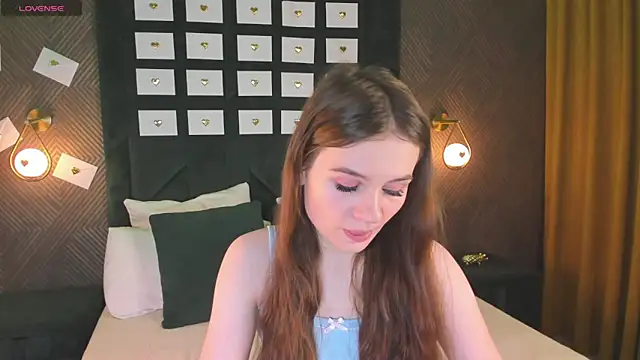 Snapshot of Eva_Anderson chatting on 06/02/26, 01:16 Eva Anderson online show from 06/02/26, 01:16