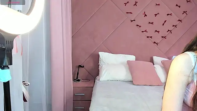 Eva Anderson online show from 04/08/26, 01:29