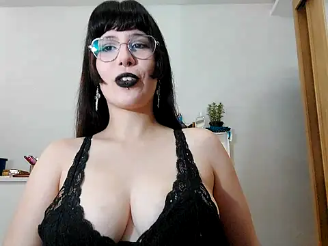 Snapshot of ElisaGoth chatting on 08/06/26, 01:22 ElisaGoth online show from 08/06/26, 01:22