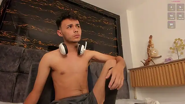 Alhan Twink online show from 02/05/26, 08:48