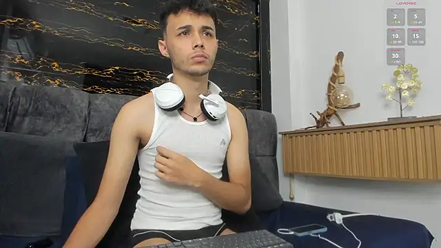 Alhan Twink online show from 02/03/26, 08:58