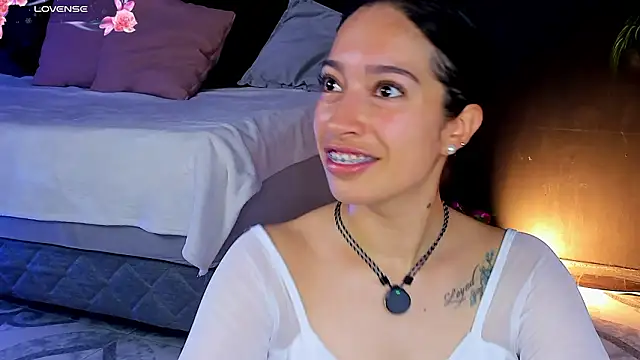 Noaah25  online show from 03/29/26, 03:30