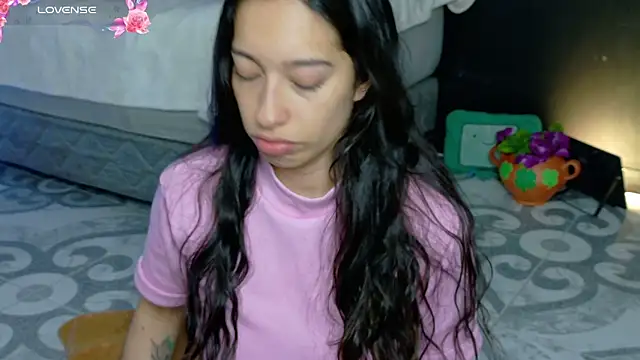 Noaah25  online show from 04/19/26, 03:29