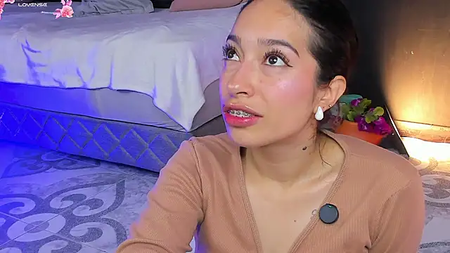 Noaah25  online show from 03/06/26, 04:07