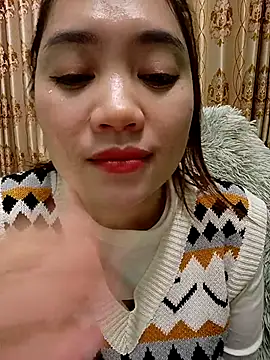 lylinhjim online show from 01/14/26, 09:57