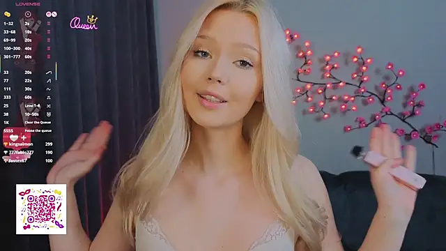 ElsaDivine online show from 04/09/26, 02:23