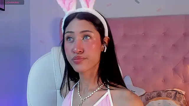 internett sweetheart online show from 04/15/26, 05:24