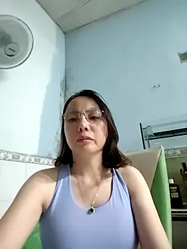 Famrita online show from 03/10/26, 01:37