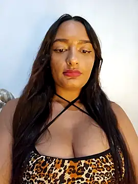 Snapshot of Luxlariel1 chatting on 01/15/26, 02:59 Luxlariel1 online show from 01/15/26, 02:59