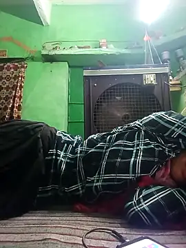 priyasharma899 online show from 04/08/26, 04:52