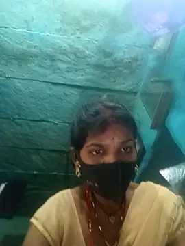 priyasharma899 online show from 02/15/26, 07:31