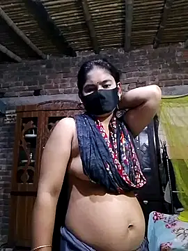 Snapshot of Hot_Sweeti chatting on 04/16/26, 10:23 Hot Sweeti online show from 04/16/26, 10:23