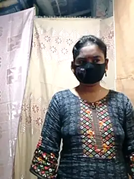 Hot Sweeti online show from 02/18/26, 09:22