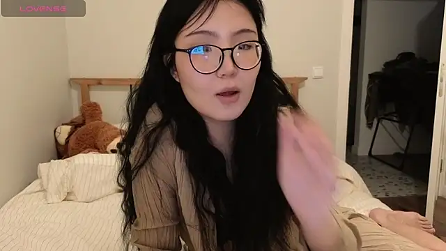 nullgirl online show from 05/09/26, 11:30