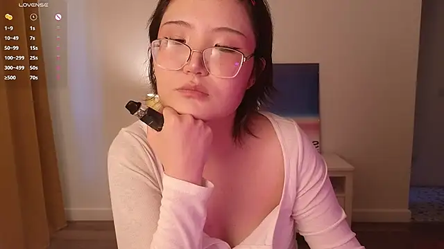 Snapshot of nullgirl chatting on 06/07/26, 02:50 nullgirl online show from 06/07/26, 02:50
