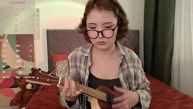 nullgirl online show from 04/04/26, 05:19