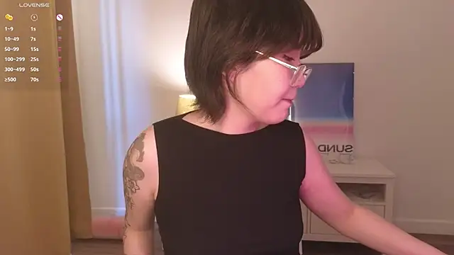 nullgirl online show from 06/06/26, 03:12