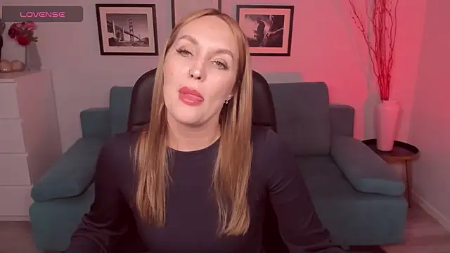 EvieMagical online show from 03/24/26, 06:19