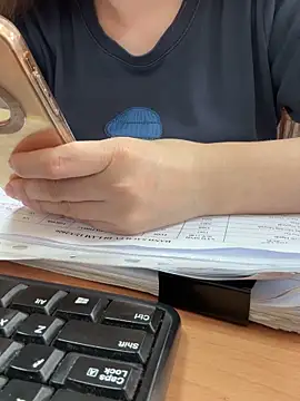 Snapshot of Donna9696 chatting on 03/13/26, 02:16 Donna9696 online show from 03/13/26, 02:16