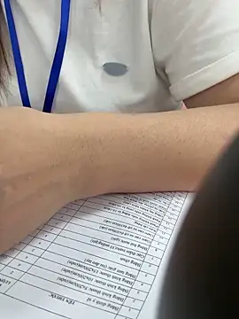 Snapshot of Donna9696 chatting on 04/01/26, 02:35 Donna9696 online show from 04/01/26, 02:35