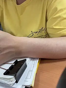 Snapshot of Donna9696 chatting on 04/02/26, 01:24 Donna9696 online show from 04/02/26, 01:24