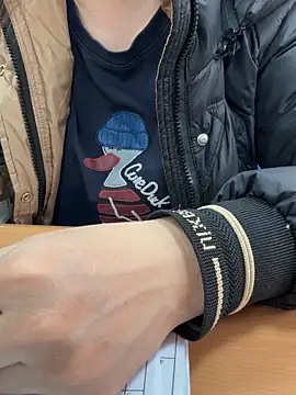 Snapshot of Donna9696 chatting on 03/05/26, 01:24 Donna9696 online show from 03/05/26, 01:24