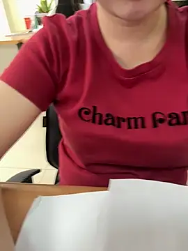 Snapshot of Donna9696 chatting on 04/08/26, 01:18 Donna9696 online show from 04/08/26, 01:18