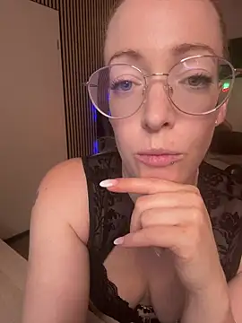 Lea-Kirsch online show from 07/15/26, 06:53