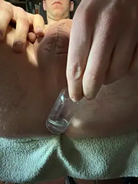 Snapshot of badCecio chatting on 04/11/26, 07:45 badCecio online show from 04/11/26, 07:45