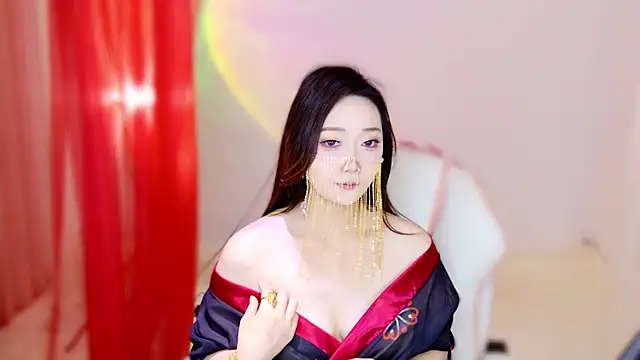 luna-168 online show from 03/31/26, 10:06