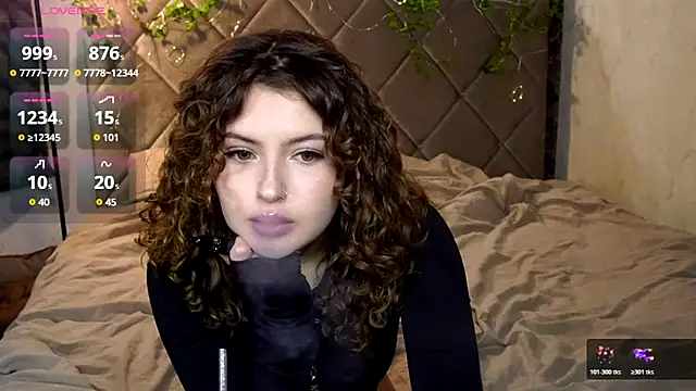 SueCurly online show from 02/17/26, 09:23