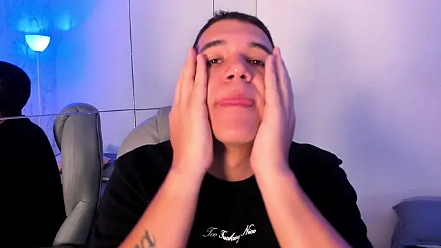 Snapshot of Tadeo_vega_ chatting on 01/15/26, 04:05 Tadeo vega online show from 01/15/26, 04:05