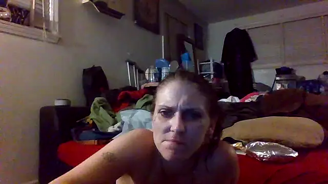 LadySn0w26 online show from 05/13/26, 02:18