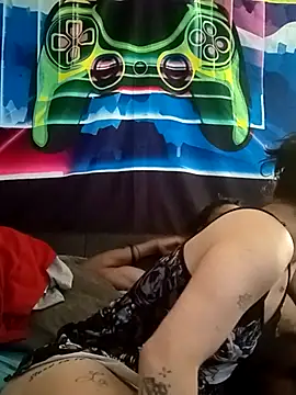 LadySn0w26 online show from 05/01/26, 02:00