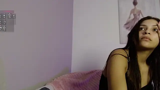 Snapshot of chloe_peach_ chatting on 03/04/26, 12:24 chloe peach online show from 03/04/26, 12:24