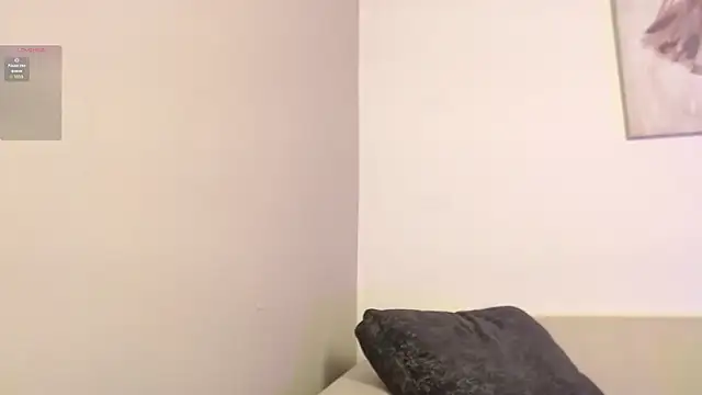 Snapshot of chloe_peach_ chatting on 04/09/26, 12:00 chloe peach online show from 04/09/26, 12:00