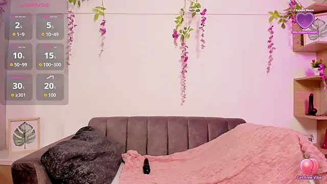 chloe peach  online show from 06/18/26, 01:05