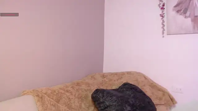 chloe peach  online show from 05/13/26, 12:12