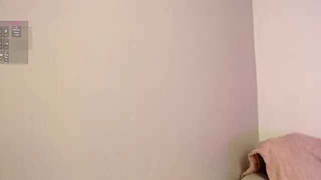 Snapshot of chloe_peach_ chatting on 03/27/26, 12:28 chloe peach online show from 03/27/26, 12:28