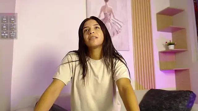 Snapshot of chloe_peach_ chatting on 04/07/26, 12:07 chloe peach online show from 04/07/26, 12:07