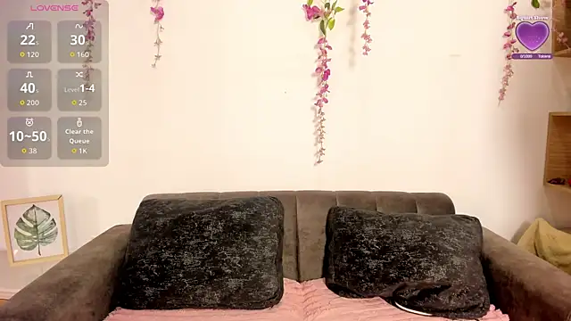 chloe peach  online show from 07/01/26, 11:43