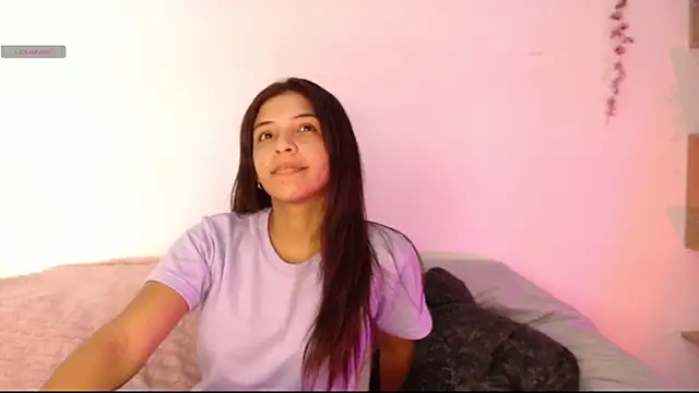 chloe peach  online show from 05/26/26, 02:59