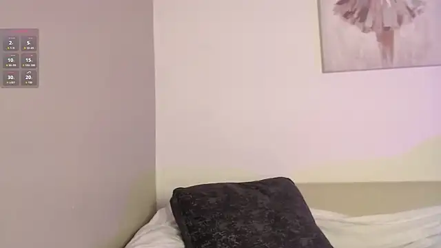 Snapshot of chloe_peach_ chatting on 03/31/26, 01:02 chloe peach online show from 03/31/26, 01:02